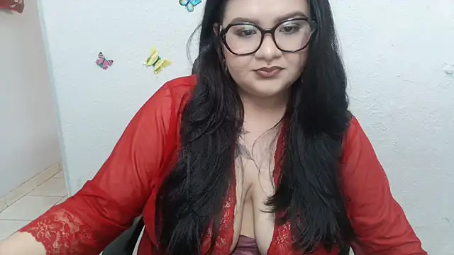 Snapshot of hottiechubbyy chatting on December 4, 6:38 pm hottiechubbyy online show from December 4, 6:38 pm