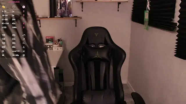 Snapshot of carthylovvve chatting on January 5, 5:09 pm carthylovvve online show from January 5, 5:09 pm