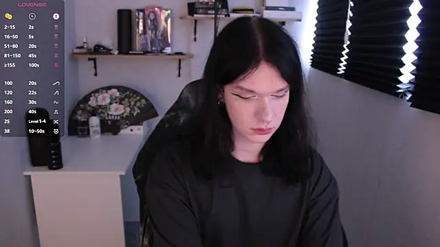 Snapshot of carthylovvve chatting on January 14, 10:17 am carthylovvve online show from January 14, 10:17 am