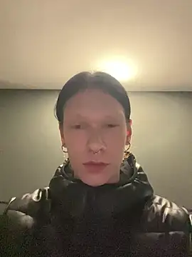 Snapshot of carthylovvve chatting on January 24, 11:34 pm carthylovvve online show from January 24, 11:34 pm