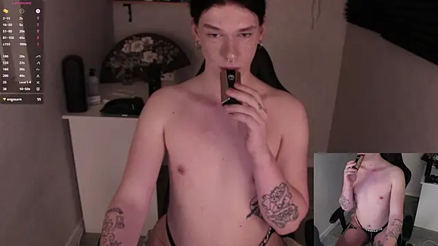 Snapshot of carthylovvve chatting on January 28, 7:32 pm carthylovvve online show from January 28, 7:32 pm