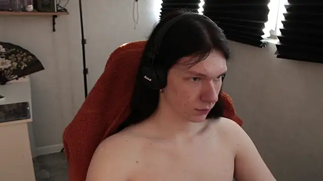 Snapshot of carthylovvve chatting on February 21, 12:28 pm carthylovvve online show from February 21, 12:28 pm