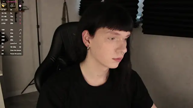 Snapshot of carthylovvve chatting on March 15, 3:37 pm carthylovvve online show from March 15, 3:37 pm