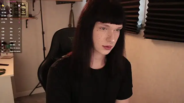 Snapshot of carthylovvve chatting on March 22, 3:31 pm carthylovvve online show from March 22, 3:31 pm