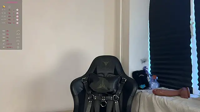 Snapshot of carthylovvve chatting on October 2, 1:18 pm carthylovvve online show from October 2, 1:18 pm