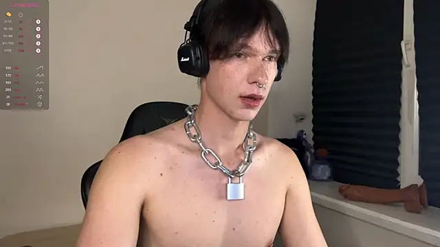 Snapshot of carthylovvve chatting on October 12, 6:29 pm carthylovvve online show from October 12, 6:29 pm