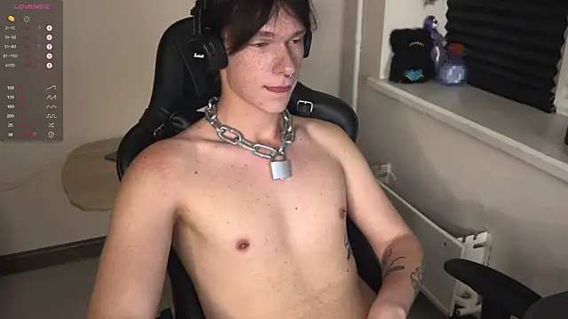 Snapshot of carthylovvve chatting on October 15, 7:58 pm carthylovvve online show from October 15, 7:58 pm