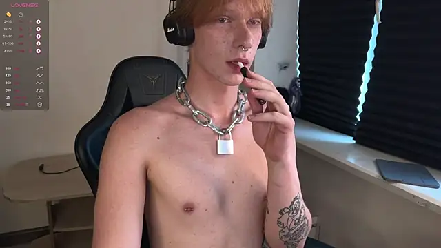 Snapshot of carthylovvve chatting on November 16, 10:32 am carthylovvve online show from November 16, 10:32 am