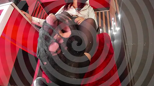 Snapshot of shaaroon_gold chatting on February 7, 11:55 pm shaaroon gold online show from February 7, 11:55 pm