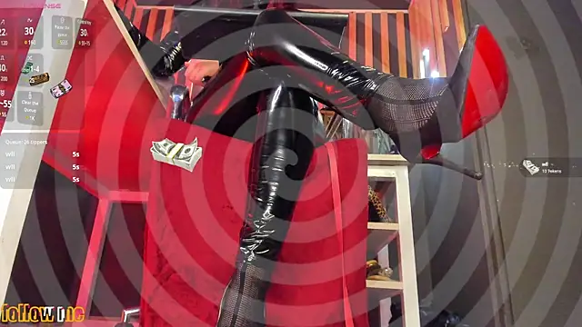 Snapshot of shaaroon_gold chatting on February 10, 10:40 pm shaaroon gold online show from February 10, 10:40 pm