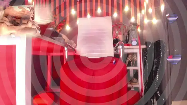 Snapshot of shaaroon_gold chatting on March 15, 2:03 am shaaroon gold online show from March 15, 2:03 am