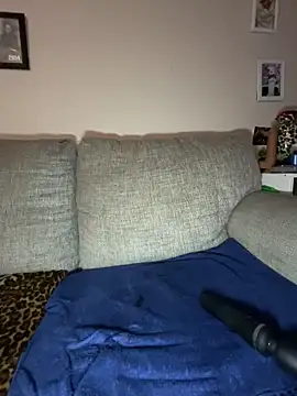 Snapshot of fatfabulous1981 chatting on November 21, 12:15 pm fatfabulous1981 online show from November 21, 12:15 pm