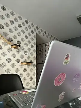 samilux5 online show from October 28, 5:26 pm