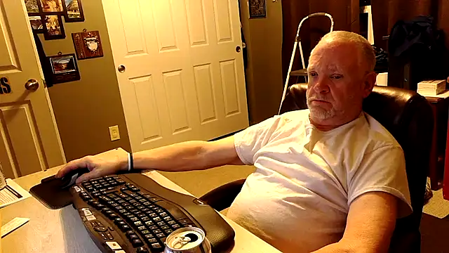 Snapshot of nobledad chatting on November 2, 1:52 am nobledad online show from November 2, 1:52 am