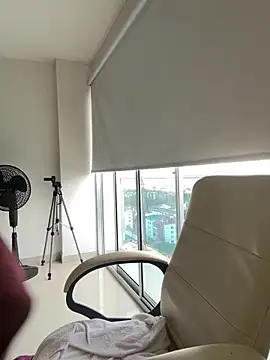 horny roomiess online show from February 18, 12:28 pm