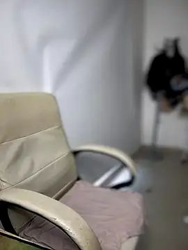 horny roomiess online show from September 15, 11:43 am