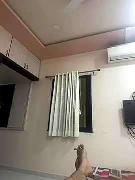 Snapshot of hornyguy271192 chatting on November 9, 8:51 pm hornyguy271192 online show from November 9, 8:51 pm