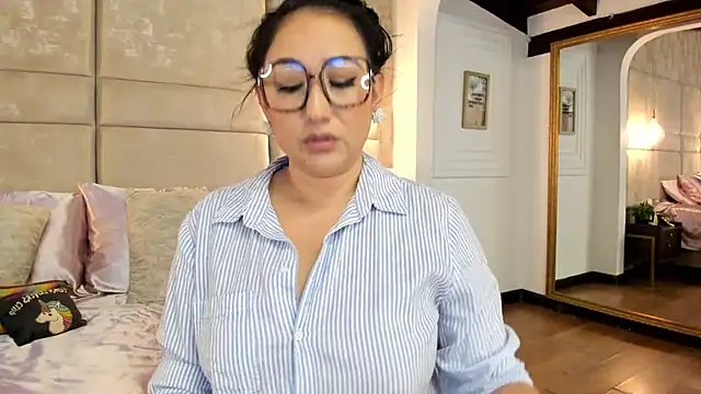 Snapshot of Victoria-Harper chatting on March 10, 12:48 pm Victoria-Harper online show from March 10, 12:48 pm