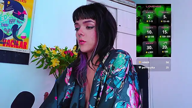 Snapshot of purple_em69 chatting on March 16, 4:23 pm purple em69 online show from March 16, 4:23 pm