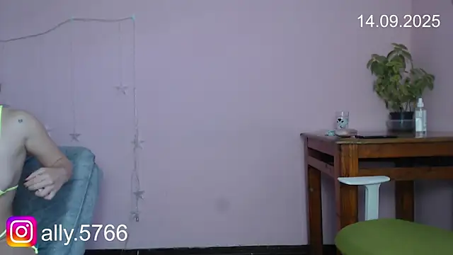 CoreAlejito online show from September 14, 10:09 pm