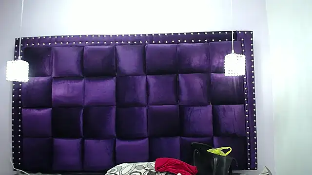 CrushOnMe  online show from January 25, 7:28 am