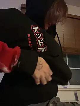 renegade vyxxen online show from January 8, 2:35 am