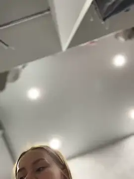 Snapshot of AngelinaTeller chatting on February 11, 1:31 am AngelinaTeller online show from February 11, 1:31 am