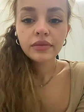 Snapshot of AngelinaTeller chatting on March 21, 2:07 am AngelinaTeller online show from March 21, 2:07 am