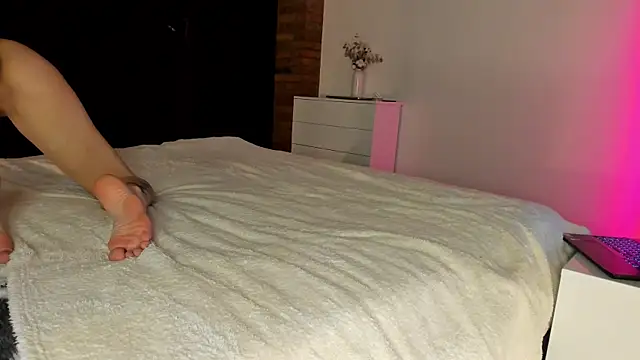 Snapshot of Rachel_Rey chatting on September 25, 6:11 pm Rachel Rey online show from September 25, 6:11 pm