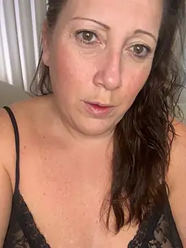 Snapshot of xsexycurvymilf chatting on January 27, 12:16 pm xsexycurvymilf online show from January 27, 12:16 pm