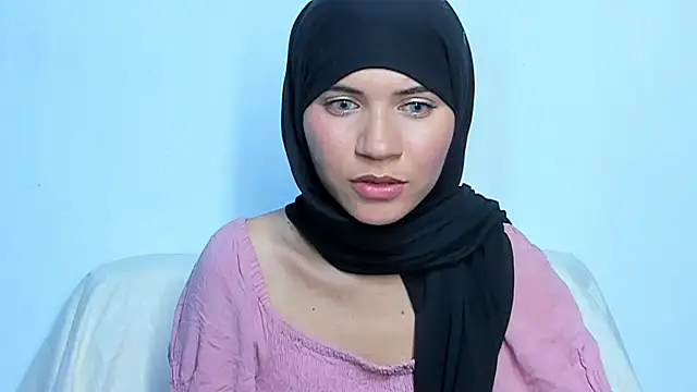 Snapshot of hanaa_18 chatting on January 28, 3:15 am hanaa 18 online show from January 28, 3:15 am