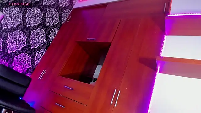 ivannapretyts online show from December 9, 2:49 pm