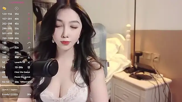 Snapshot of vyizh- chatting on December 22, 7:33 am vyizh- online show from December 22, 7:33 am