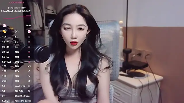 Snapshot of vyizh- chatting on December 26, 8:07 am vyizh- online show from December 26, 8:07 am