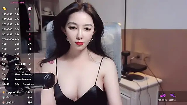 Snapshot of vyizh- chatting on December 29, 4:40 pm vyizh- online show from December 29, 4:40 pm