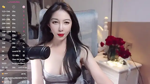 Snapshot of vyizh- chatting on January 3, 4:37 pm vyizh- online show from January 3, 4:37 pm