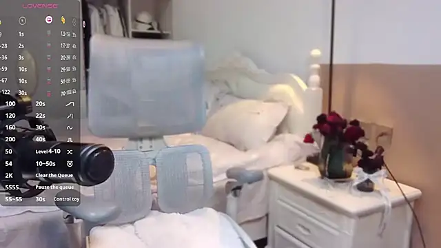 Snapshot of vyizh- chatting on January 9, 8:24 am vyizh- online show from January 9, 8:24 am