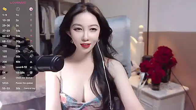 Snapshot of vyizh- chatting on January 10, 1:52 pm vyizh- online show from January 10, 1:52 pm