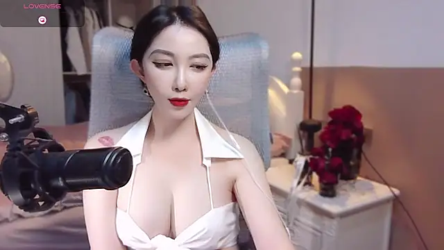 Snapshot of vyizh- chatting on January 14, 1:38 pm vyizh- online show from January 14, 1:38 pm