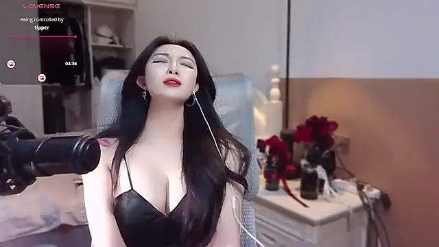 Snapshot of vyizh- chatting on January 22, 1:53 pm vyizh- online show from January 22, 1:53 pm