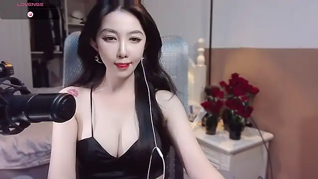 Snapshot of vyizh- chatting on January 24, 1:47 pm vyizh- online show from January 24, 1:47 pm