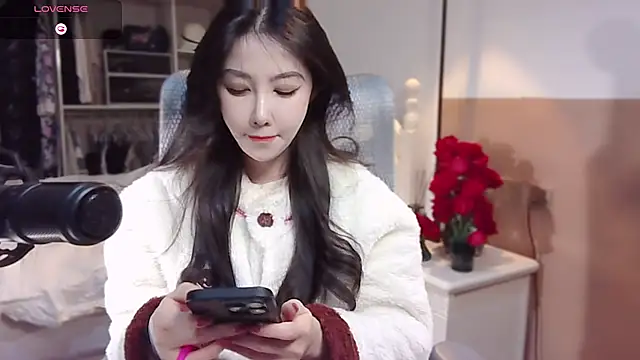 Snapshot of vyizh- chatting on February 26, 3:10 am vyizh- online show from February 26, 3:10 am