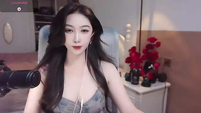 Snapshot of vyizh- chatting on March 11, 4:32 am vyizh- online show from March 11, 4:32 am