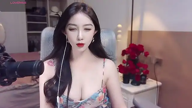 Snapshot of vyizh- chatting on March 22, 1:52 pm vyizh- online show from March 22, 1:52 pm