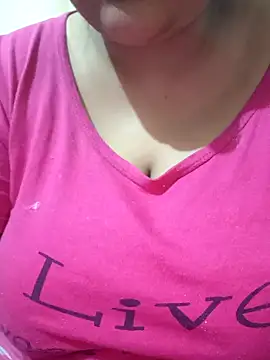 Snapshot of _Redwine_ chatting on January 28, 3:14 pm  Redwine  online show from January 28, 3:14 pm