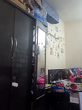 Snapshot of _Redwine_ chatting on January 30, 12:06 pm  Redwine  online show from January 30, 12:06 pm