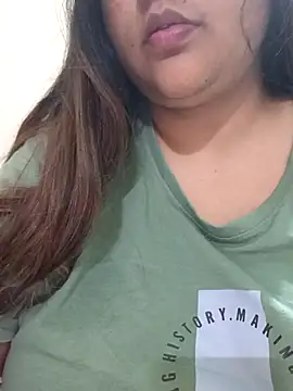 Snapshot of _Redwine_ chatting on February 22, 1:46 pm  Redwine  online show from February 22, 1:46 pm