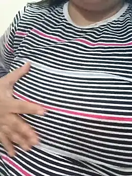 Snapshot of _Redwine_ chatting on February 28, 5:59 pm  Redwine  online show from February 28, 5:59 pm