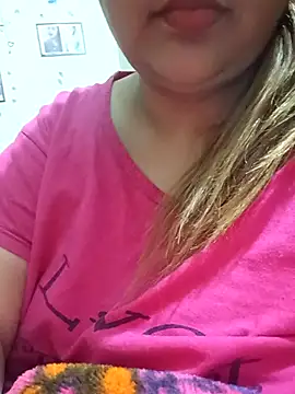 Snapshot of _Redwine_ chatting on March 8, 6:26 pm  Redwine  online show from March 8, 6:26 pm