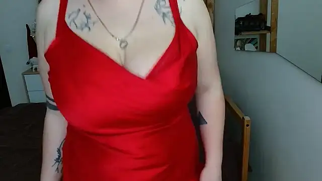 Snapshot of leila_beayte_ chatting on December 27, 2:54 pm leila beayte online show from December 27, 2:54 pm